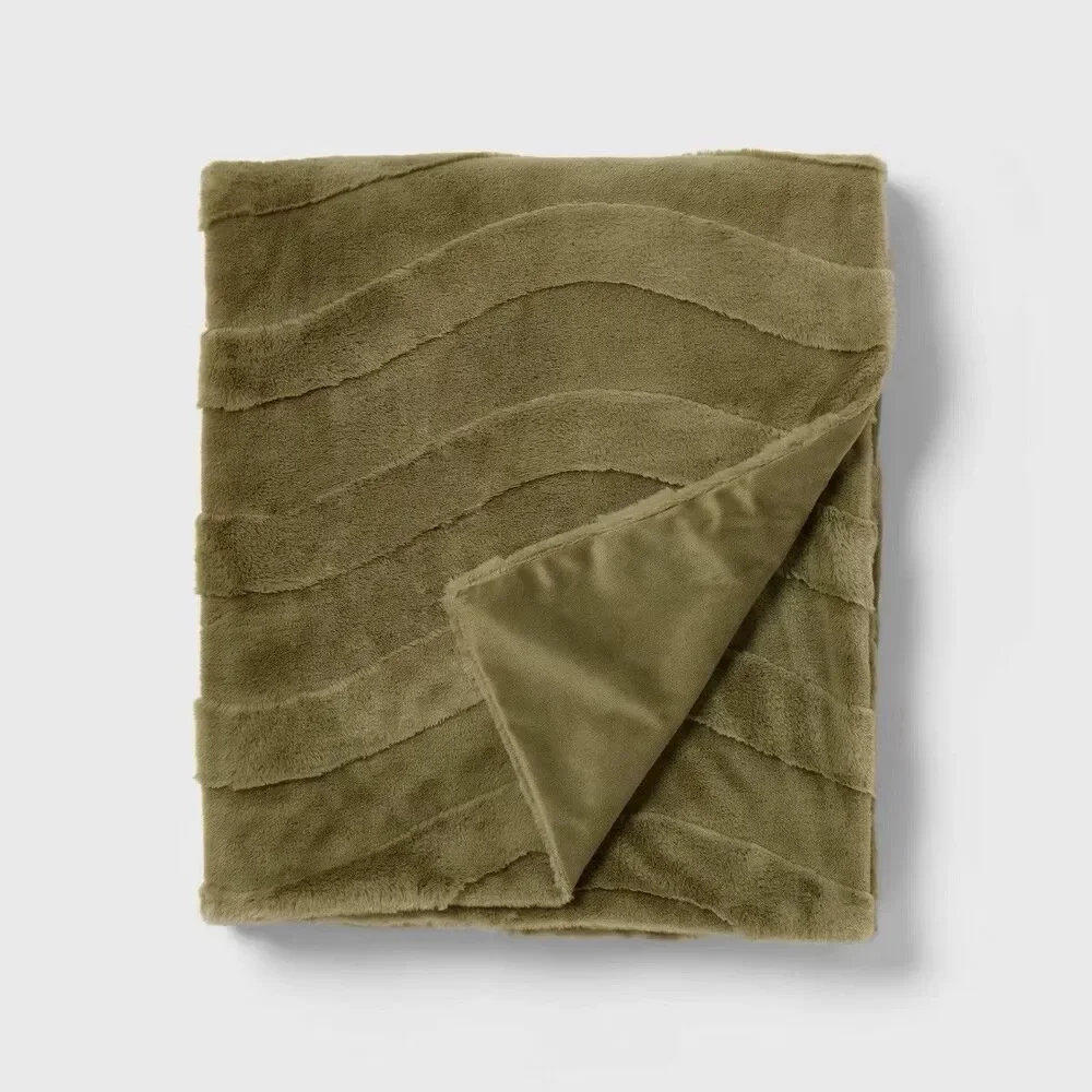 Pillowfort Green Wave Kids Plush Throw Blanket New Without Tag Label